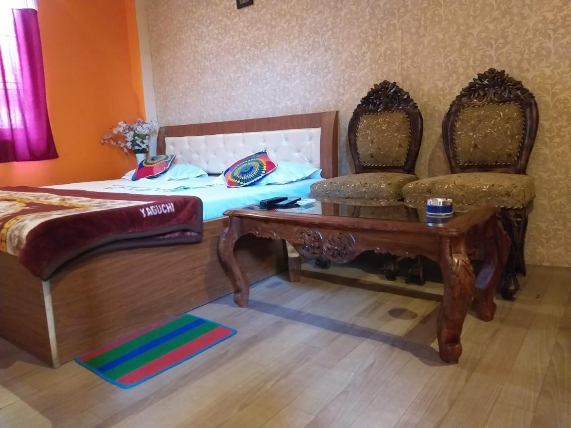 Buddha Guest House Βαρανάσι Εξωτερικό φωτογραφία