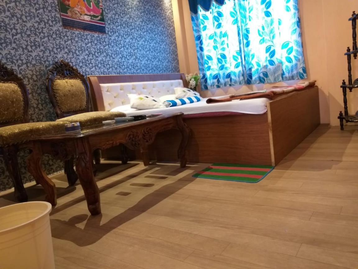 Buddha Guest House Βαρανάσι Εξωτερικό φωτογραφία